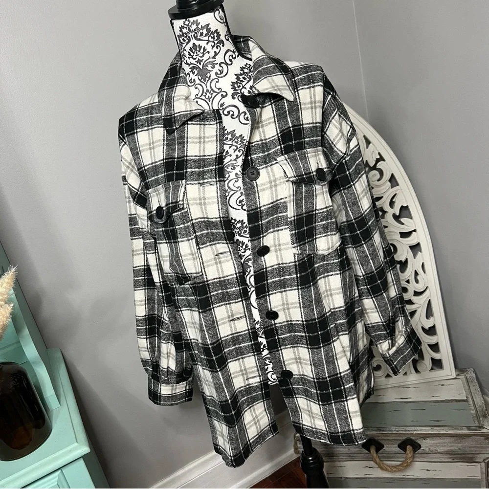 Forever 21 Plaid Shacket Size 0X NWT Boho Bohemian Plus Size Curvy - Picture 1 of 15